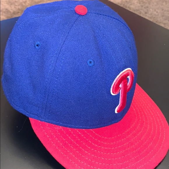 Philadelphia Phillies New Era 59FIFTY cap. - Picture 2 of 5